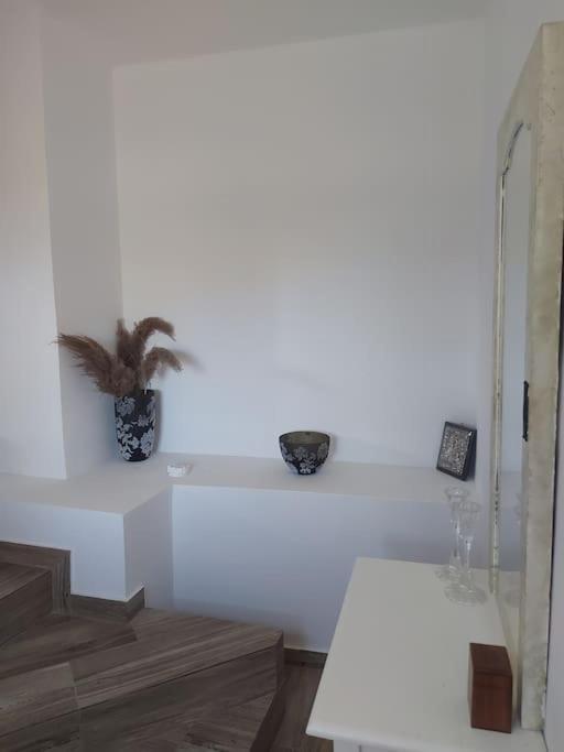 Houlia Home Διαμέρισμα Με Δωρεάν Χώρο Στάθμευσης Steniaí Exterior foto