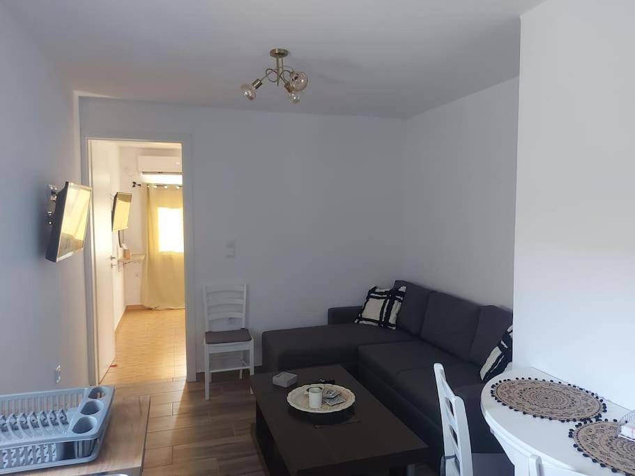 Houlia Home Διαμέρισμα Με Δωρεάν Χώρο Στάθμευσης Steniaí Exterior foto
